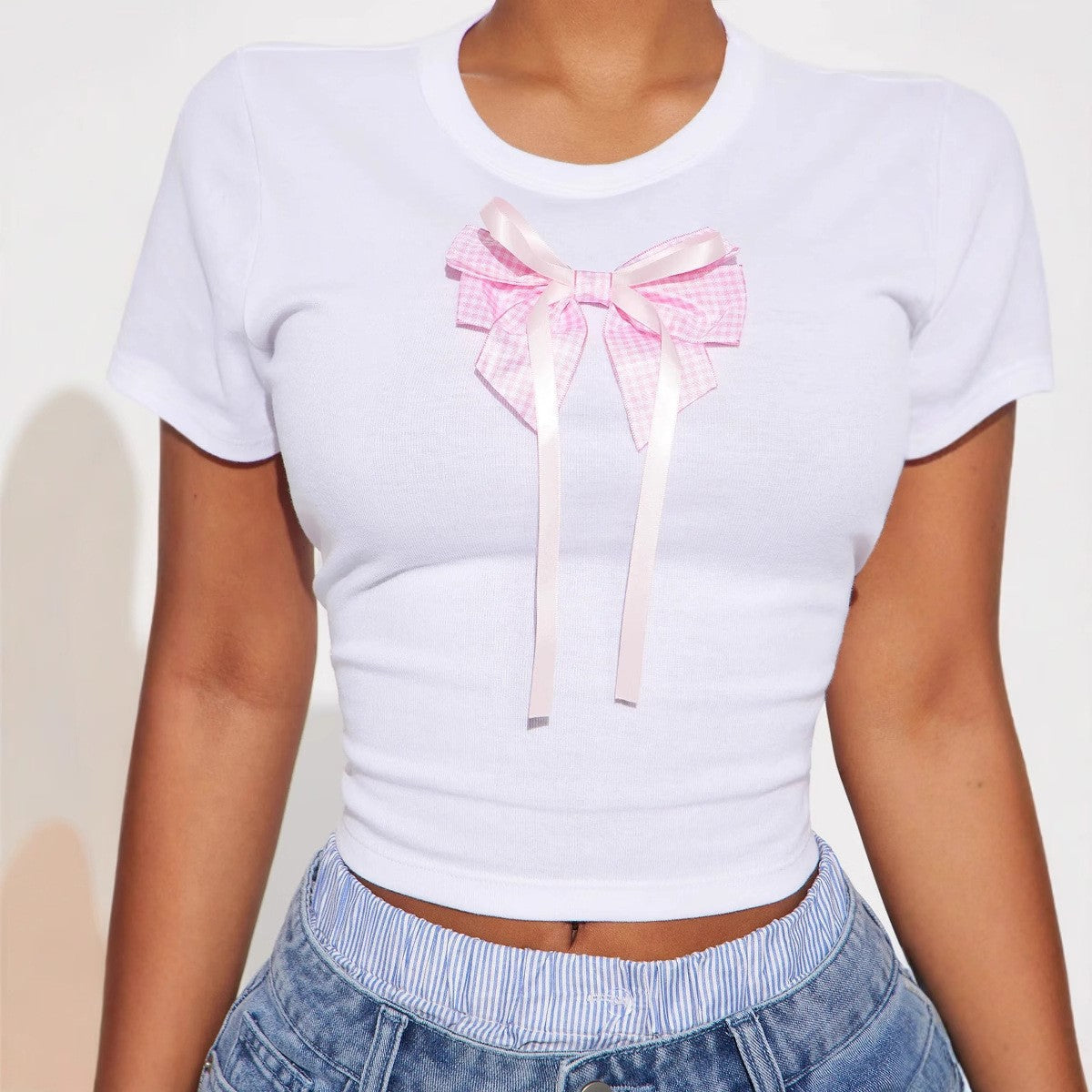 Nova Streetwear Cropped Graphic Tee